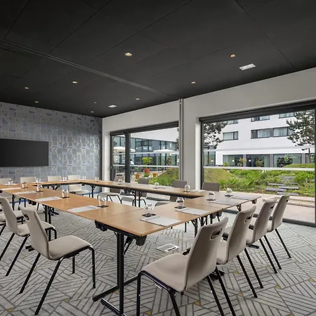 Hyatt Place Paris Charles de Gaulle Airport-3